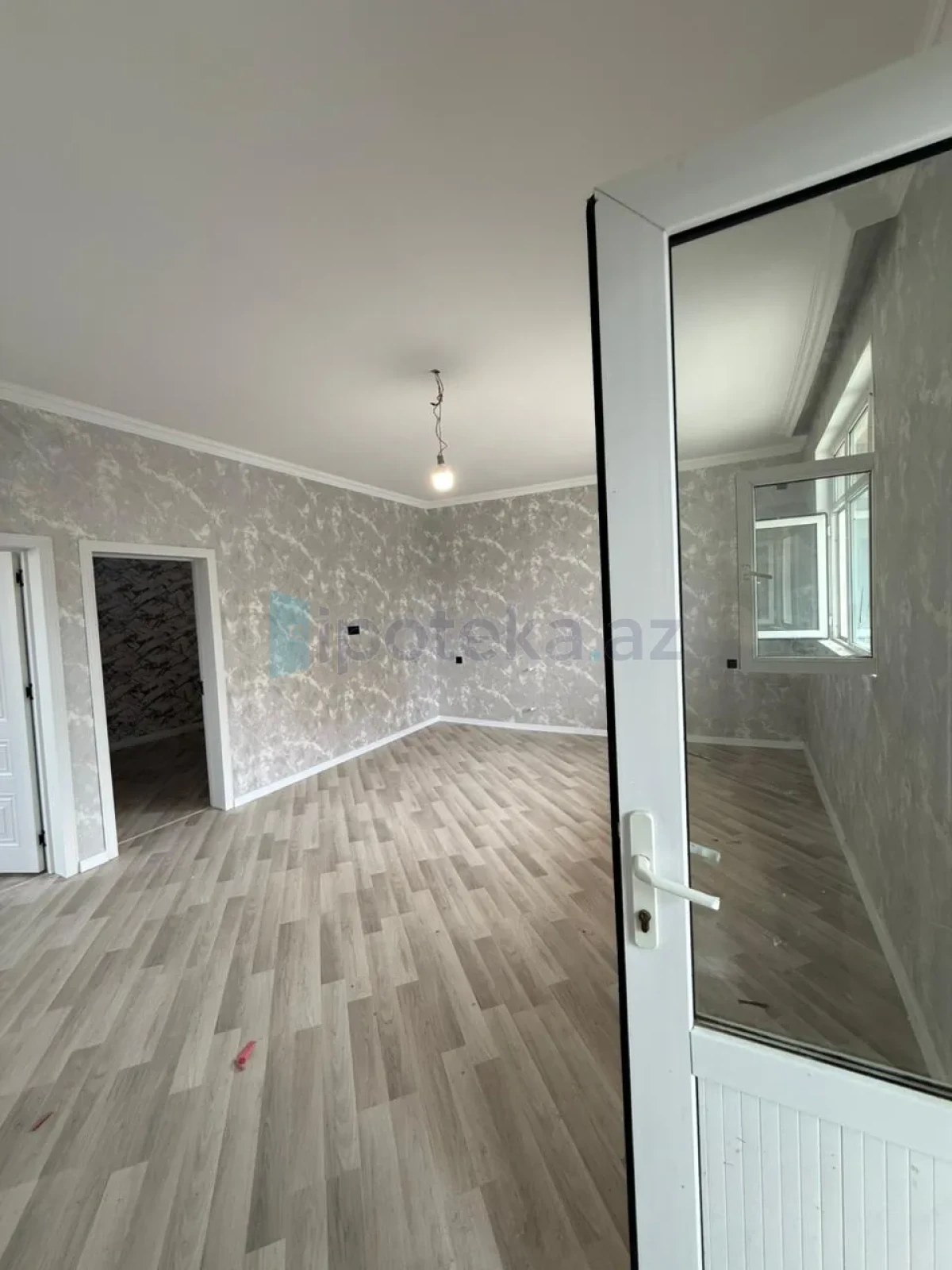 Satılır 3 otaqlı yeni tikili 80 m²