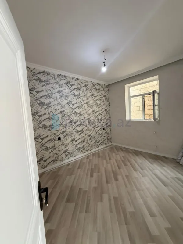 Satılır 3 otaqlı yeni tikili 80 m²