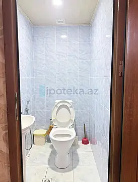 Satılır 3 otaqlı köhnə tikili 75 m²