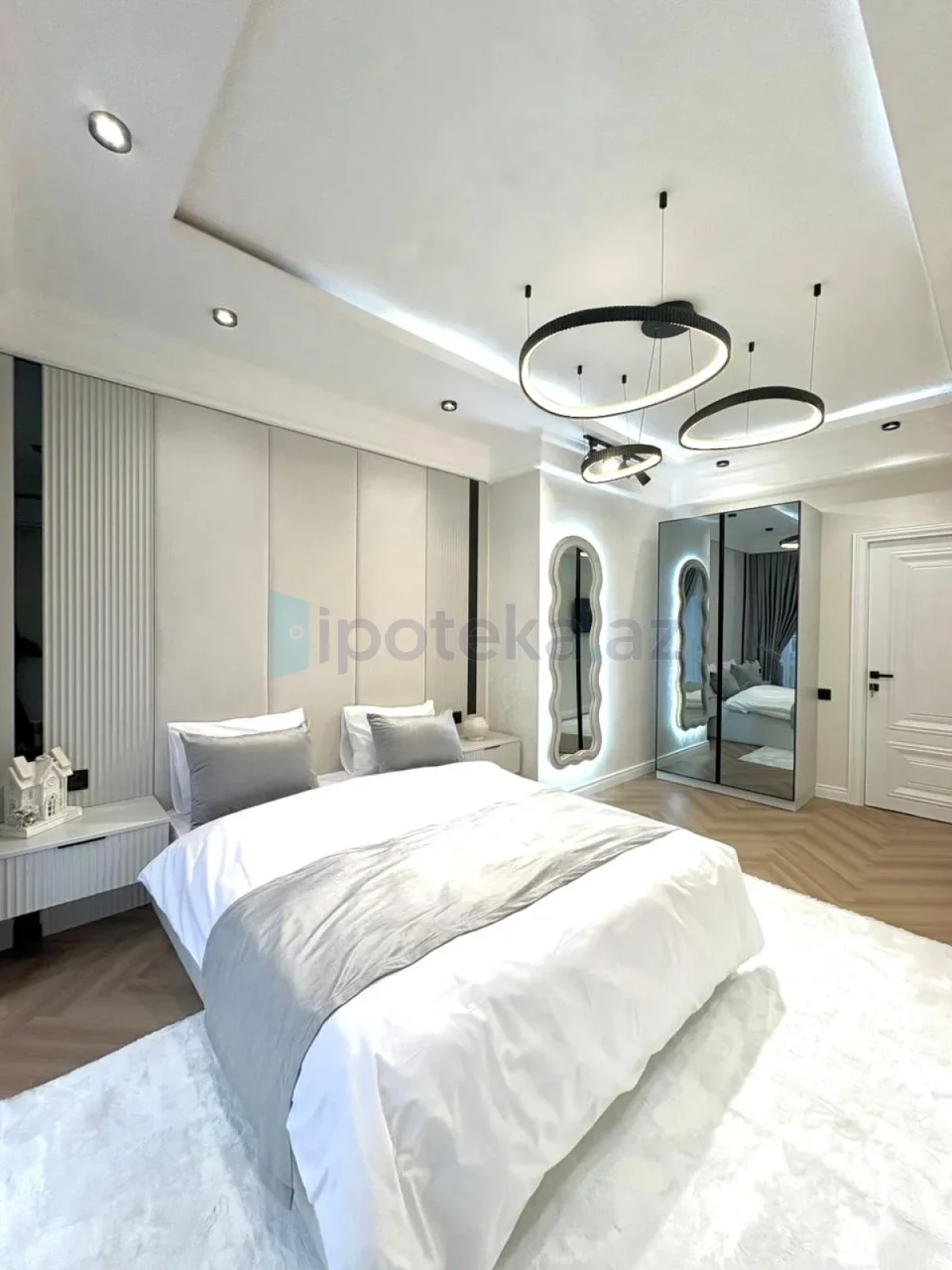 Satılır 3 otaqlı yeni tikili 100 m²