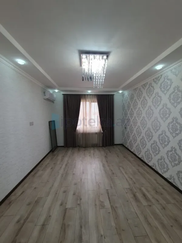 Satılır 5 otaqlı köhnə tikili 120 m²