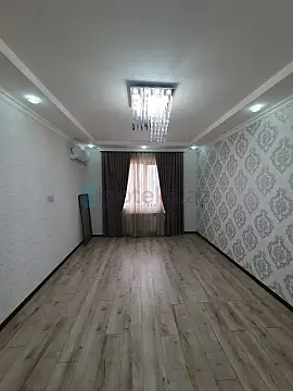 Satılır 5 otaqlı köhnə tikili 120 m²