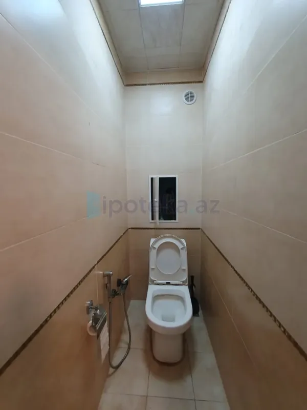 Satılır 5 otaqlı köhnə tikili 120 m²