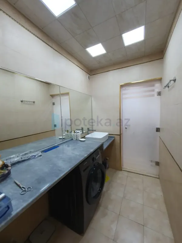 Satılır 5 otaqlı köhnə tikili 120 m²