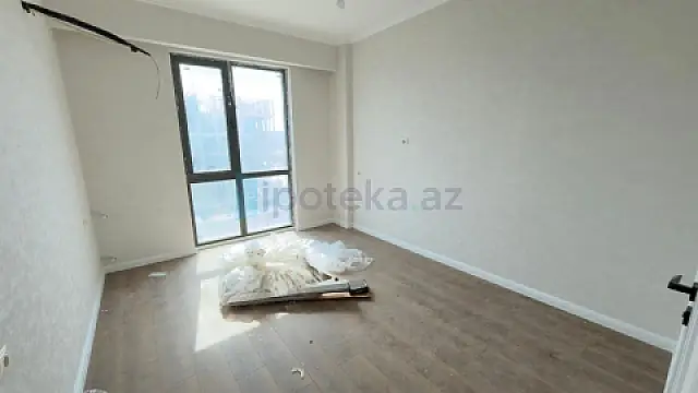 Satılır 3 otaqlı yeni tikili 83 m²