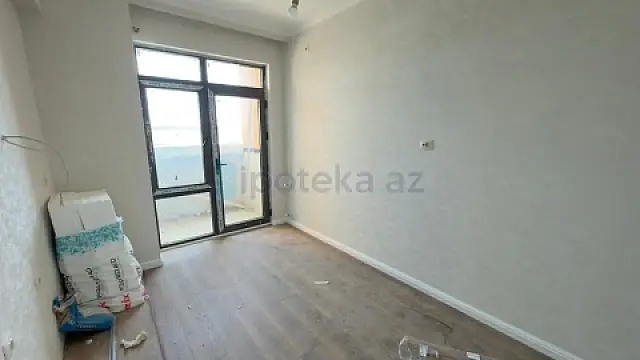 Satılır 3 otaqlı yeni tikili 83 m²