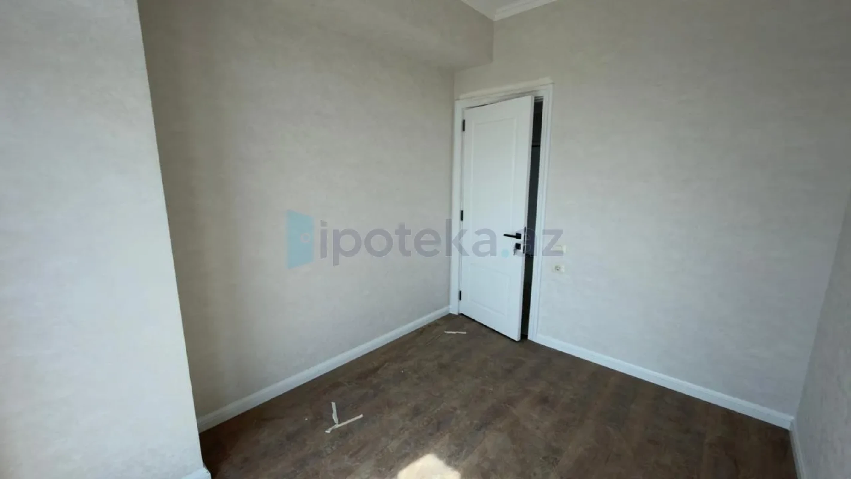 Satılır 3 otaqlı yeni tikili 83 m²