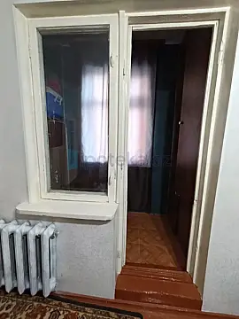 Satılır 1 otaqlı köhnə tikili 45 m²