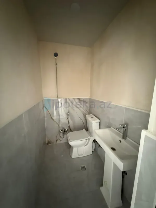 Satılır 3 otaqlı həyət evi 160 m²