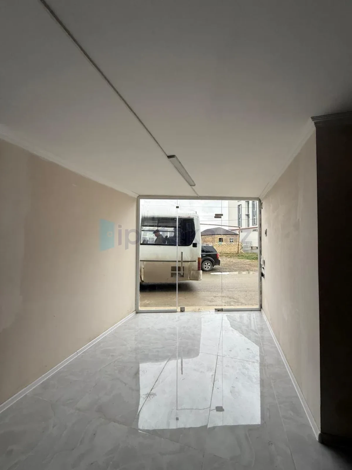 Satılır 3 otaqlı həyət evi 160 m²