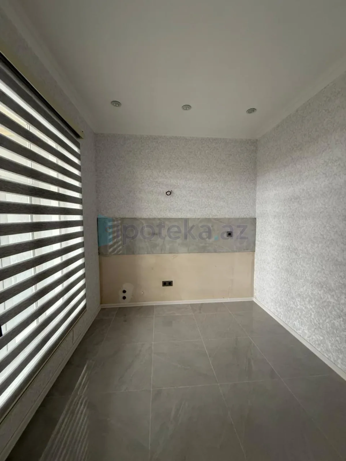 Satılır 3 otaqlı həyət evi 160 m²