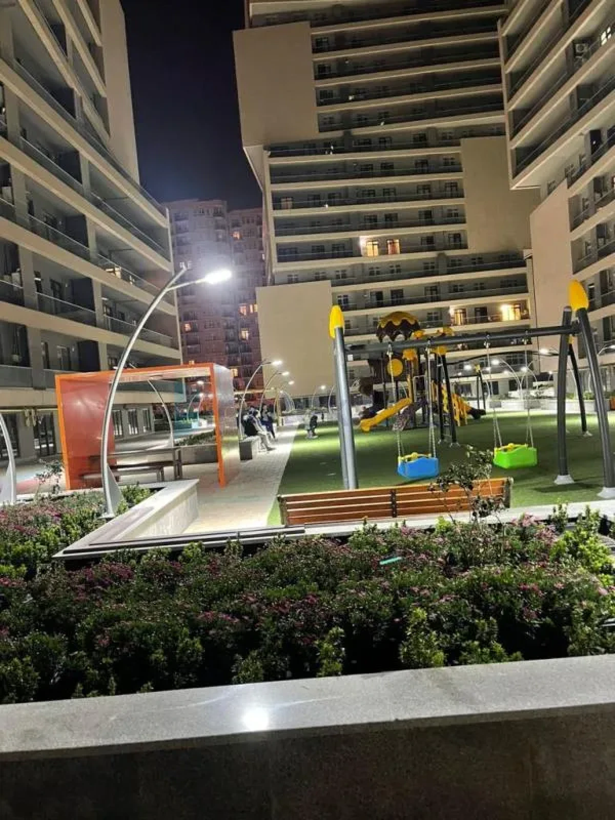 Satılır 2 otaqlı yeni tikili 90 m²