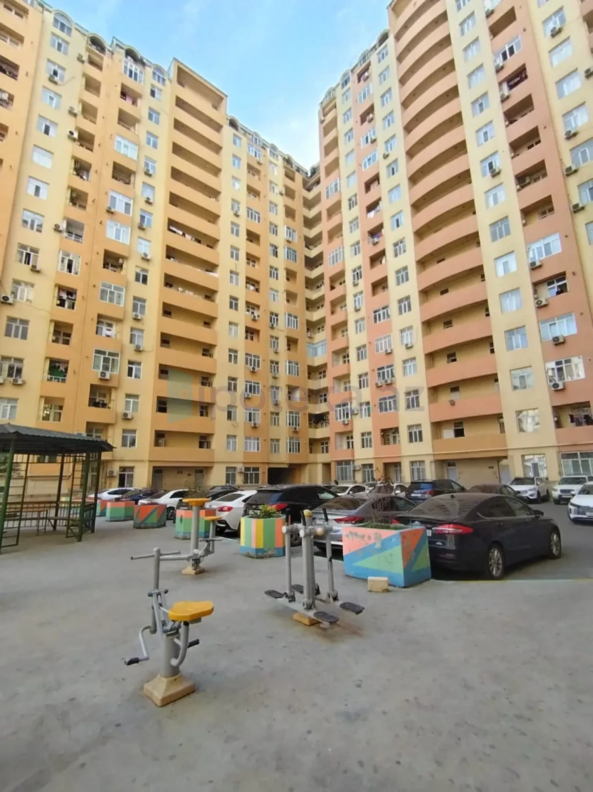 Satılır 2 otaqlı yeni tikili 53 m²