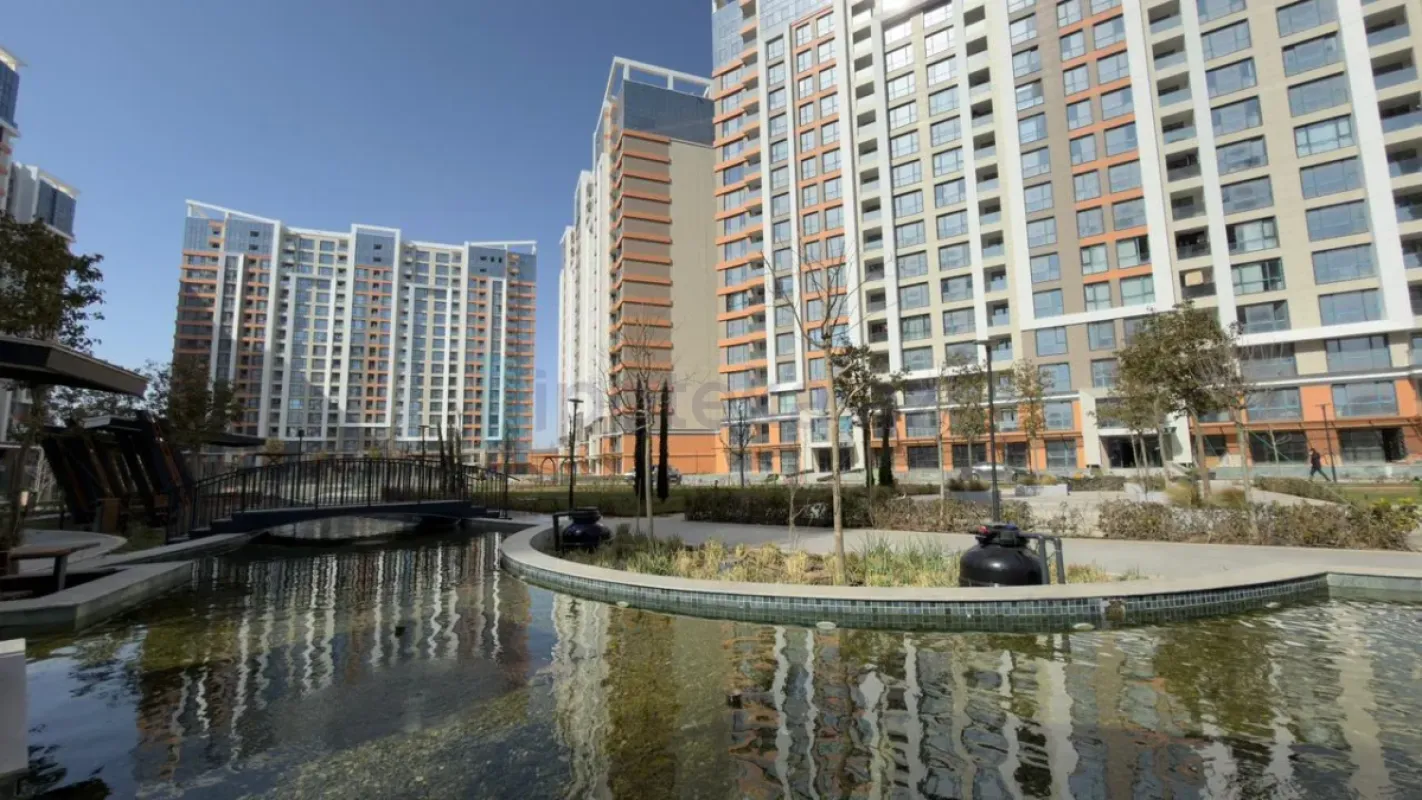 Satılır 2 otaqlı yeni tikili 60 m²