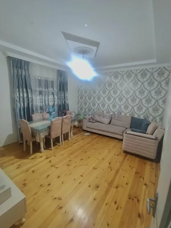 Satılır 4 otaqlı həyət evi 130 m²