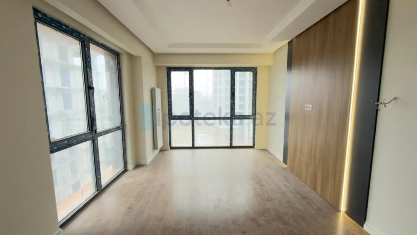 Satılır 2 otaqlı yeni tikili 70 m²
