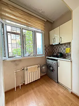 Satılır 2 otaqlı köhnə tikili 47 m²