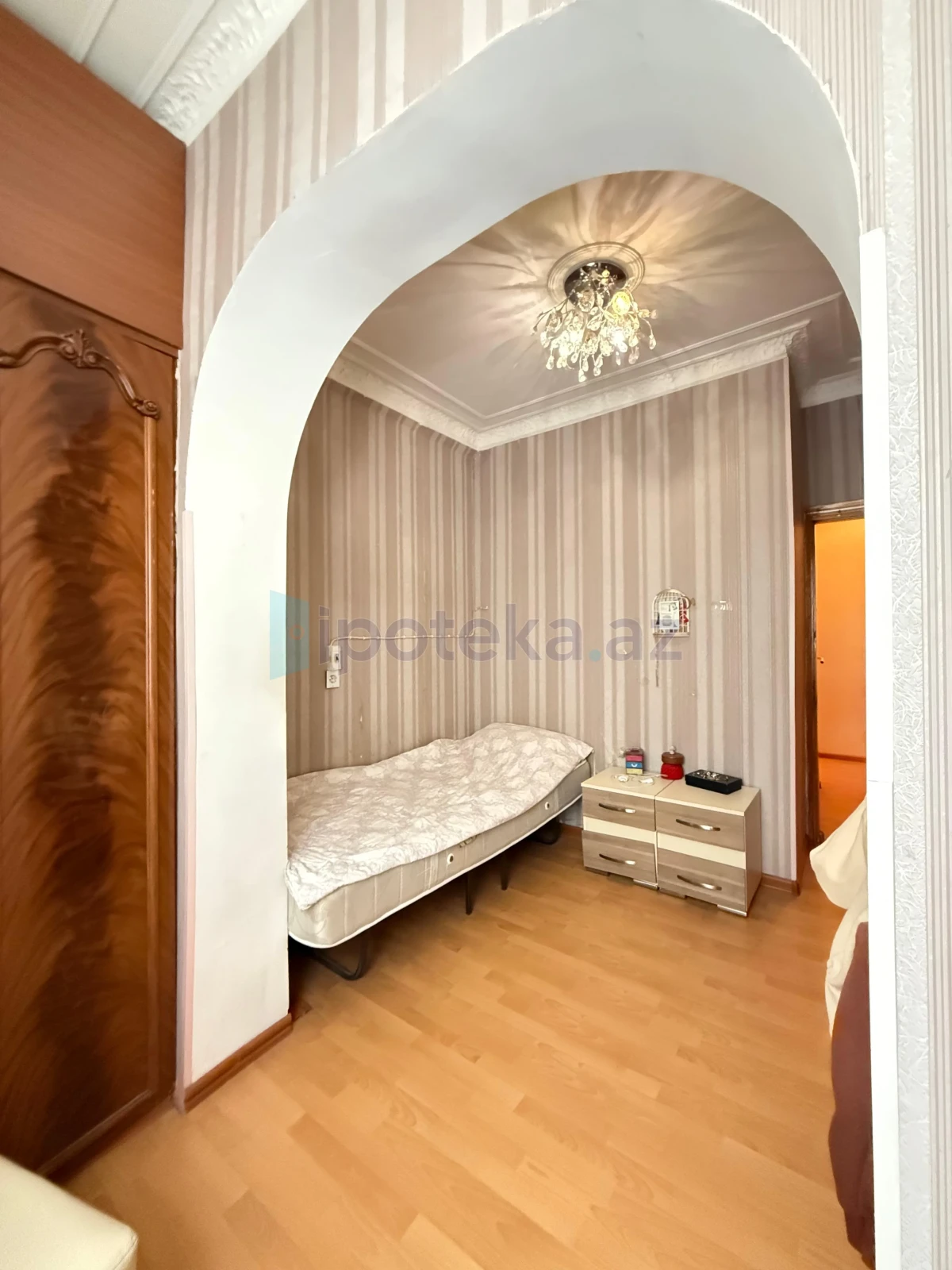 Satılır 2 otaqlı köhnə tikili 47 m²