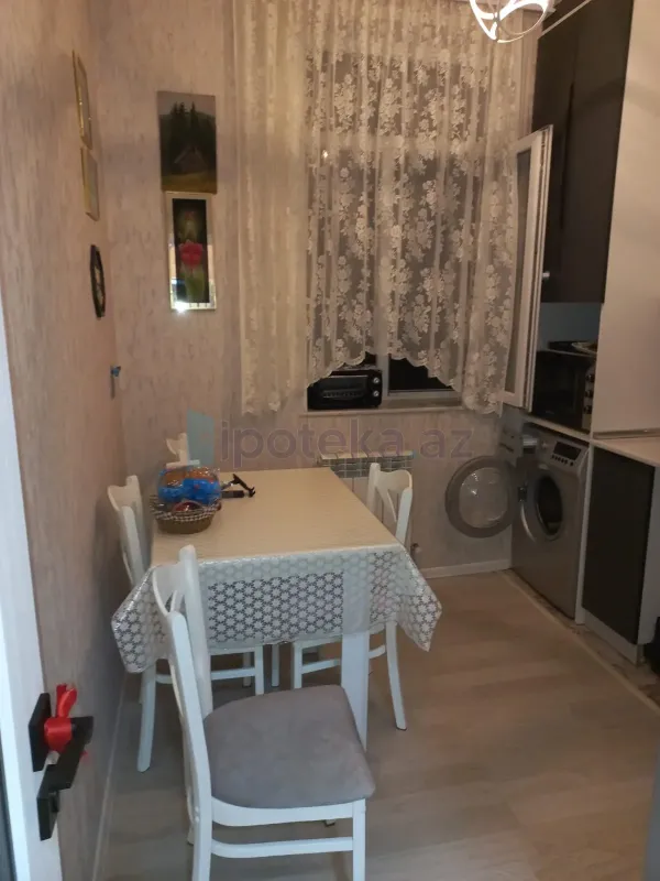 Satılır 2 otaqlı köhnə tikili 57 m²