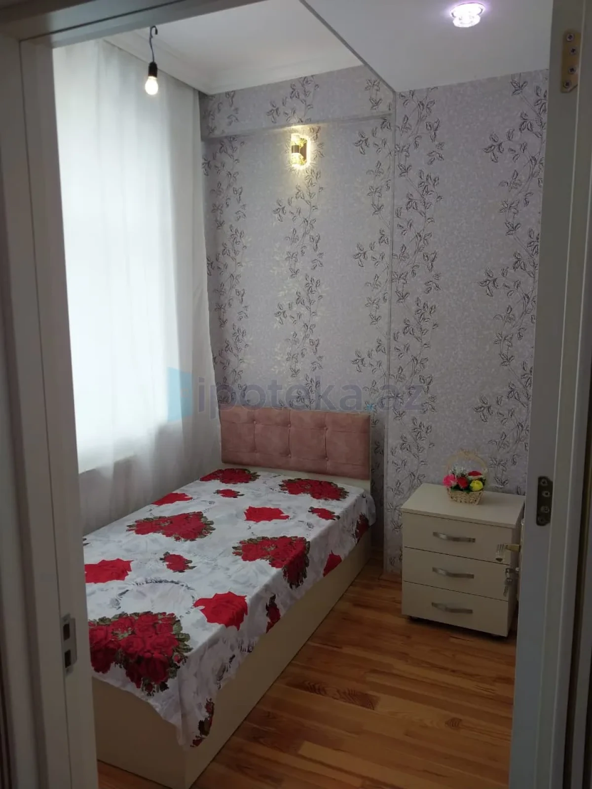 Satılır 3 otaqlı yeni tikili 77 m²