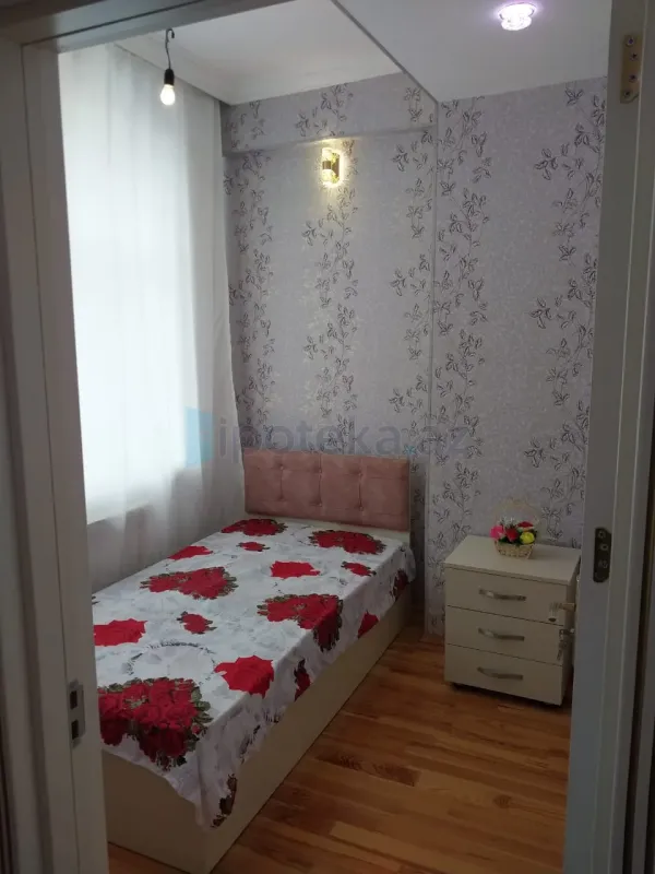 Satılır 3 otaqlı yeni tikili 77 m²