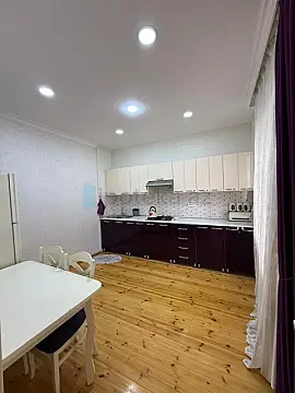 Satılır 4 otaqlı həyət evi 160 m²