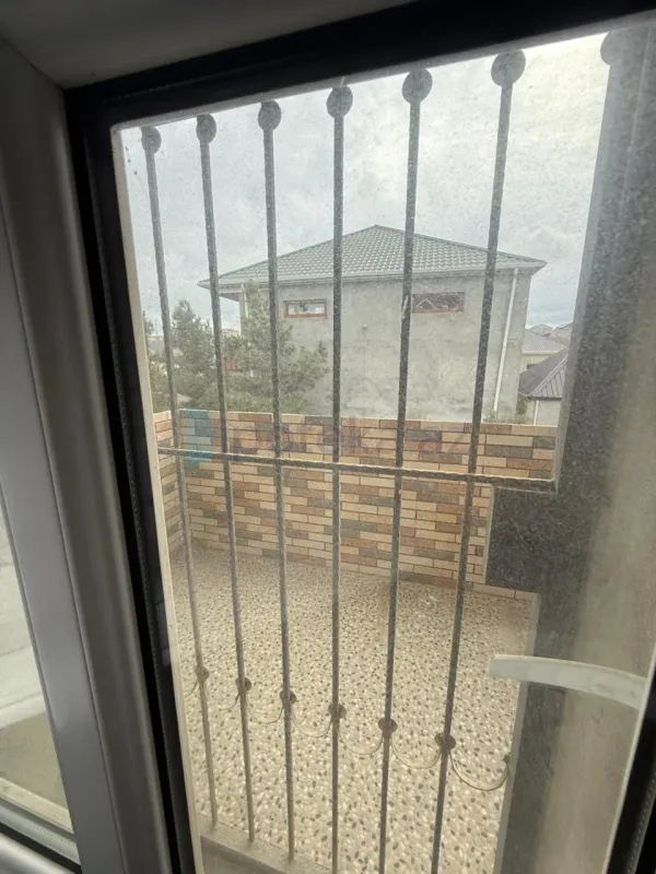 Satılır 4 otaqlı həyət evi 160 m²