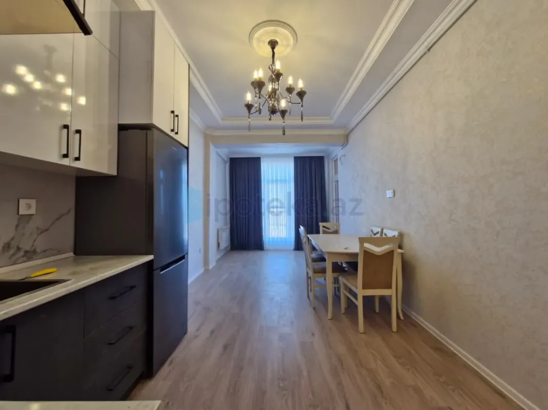 Satılır 2 otaqlı yeni tikili 60 m²