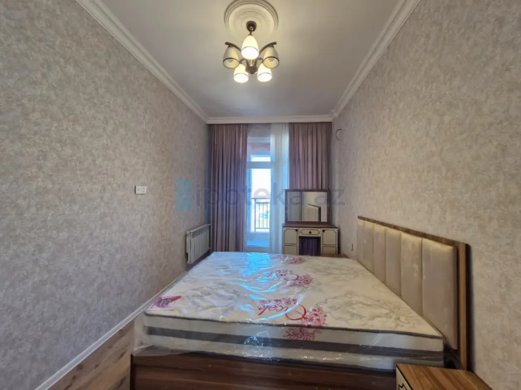 Satılır 2 otaqlı yeni tikili 60 m²