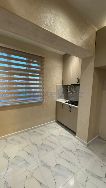 Satılır 2 otaqlı köhnə tikili 45 m²