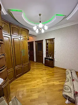 Satılır 2 otaqlı yeni tikili 100 m²