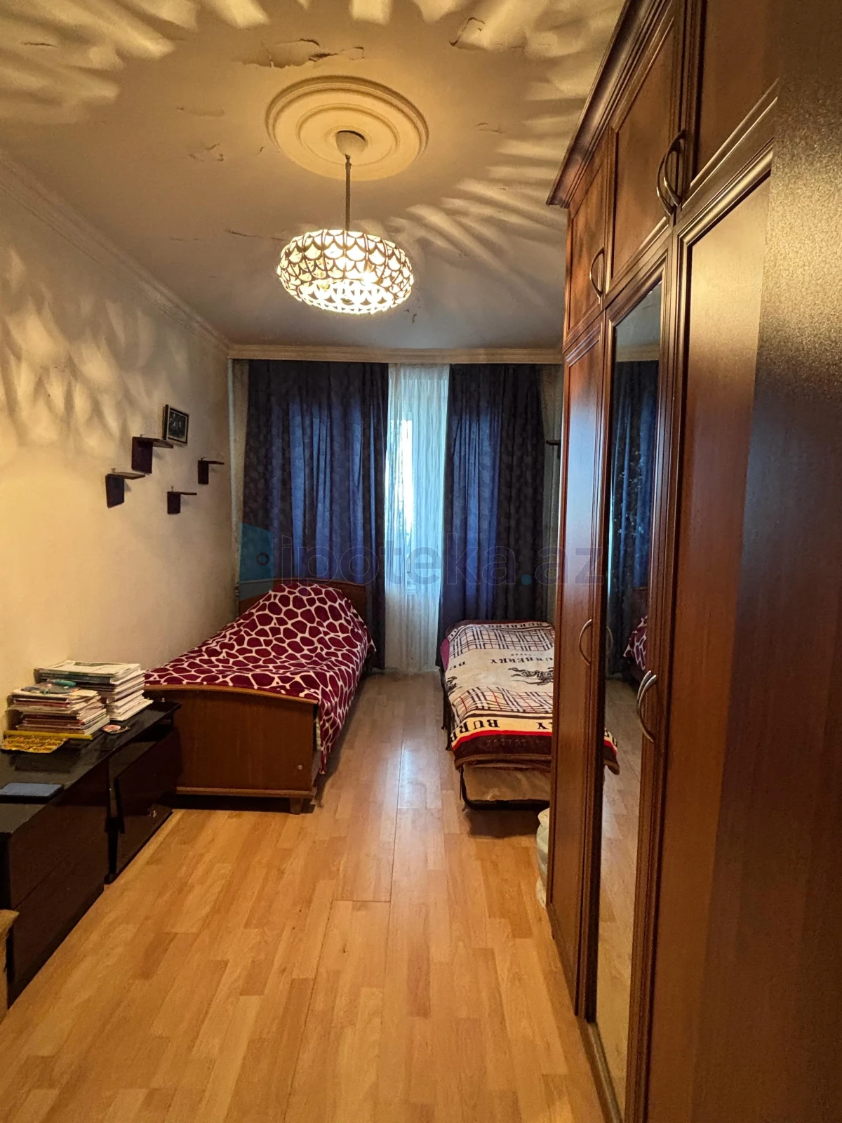 Satılır 3 otaqlı köhnə tikili 76 m²