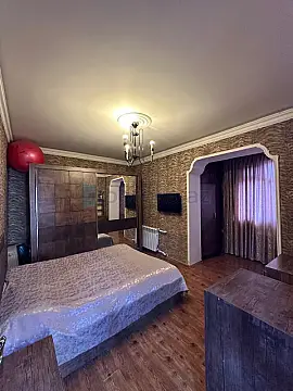 Satılır 3 otaqlı köhnə tikili 60 m²