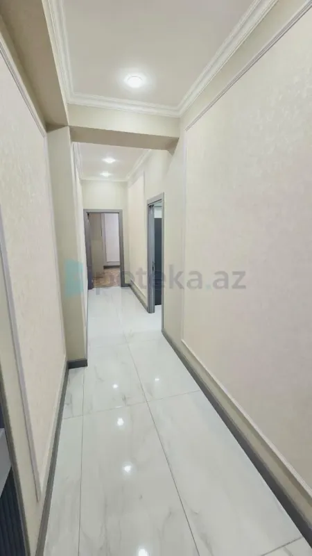 Satılır 2 otaqlı yeni tikili 82.5 m²