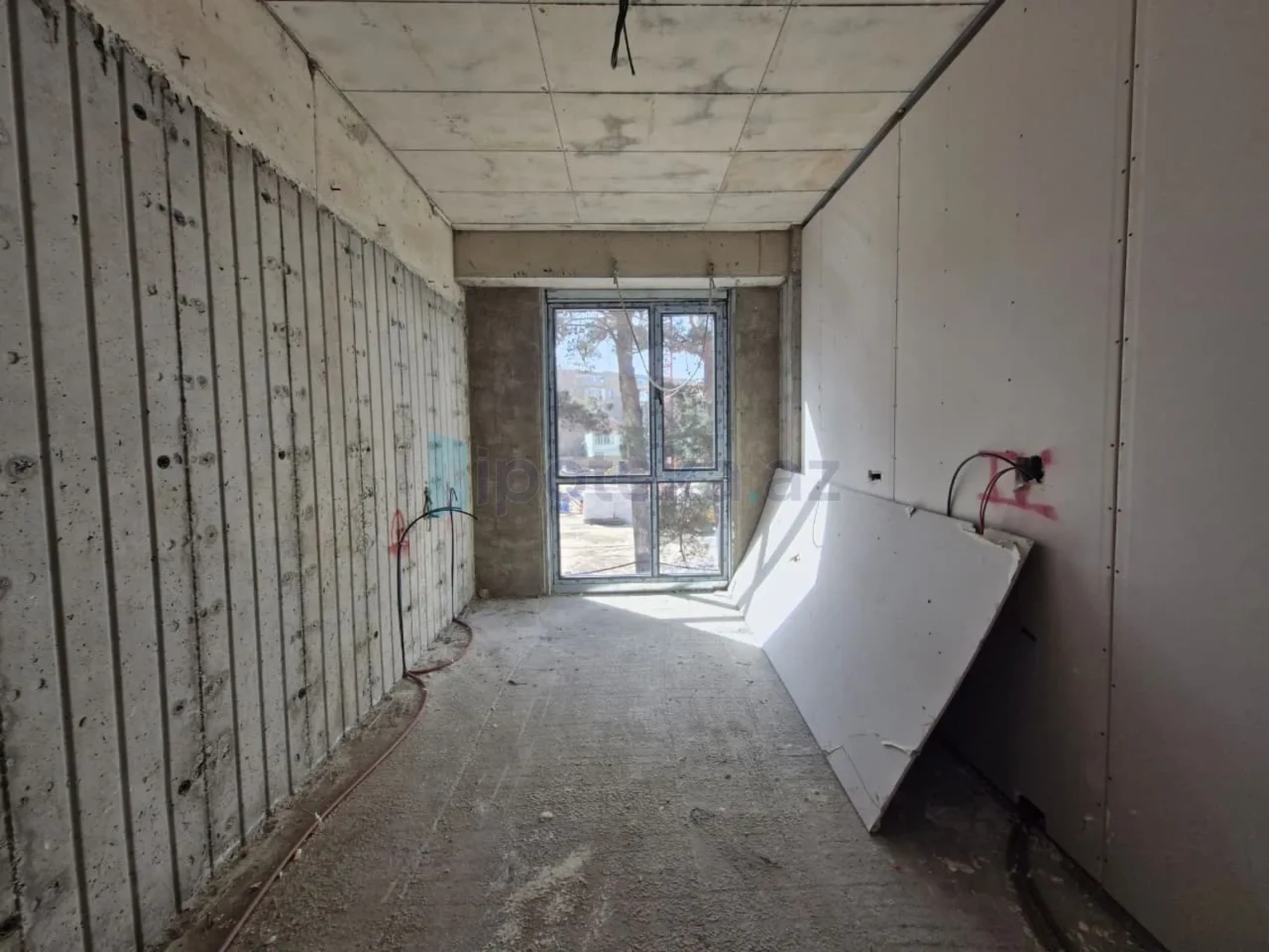 Satılır 3 otaqlı yeni tikili 88 m²