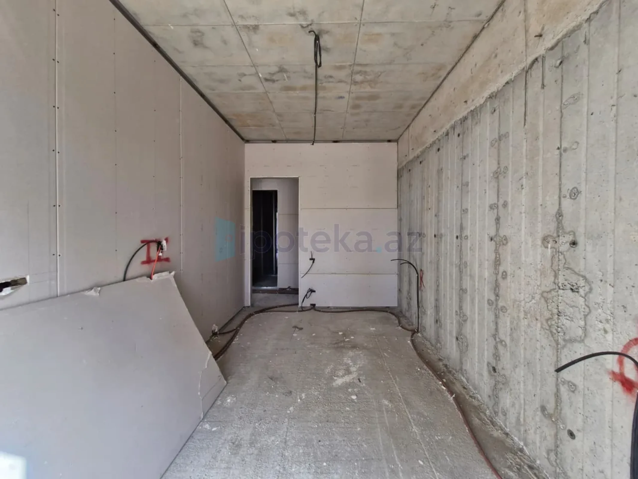 Satılır 3 otaqlı yeni tikili 88 m²