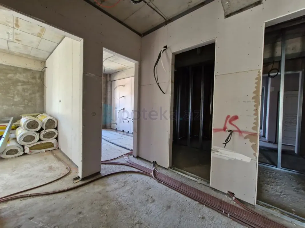 Satılır 3 otaqlı yeni tikili 88 m²