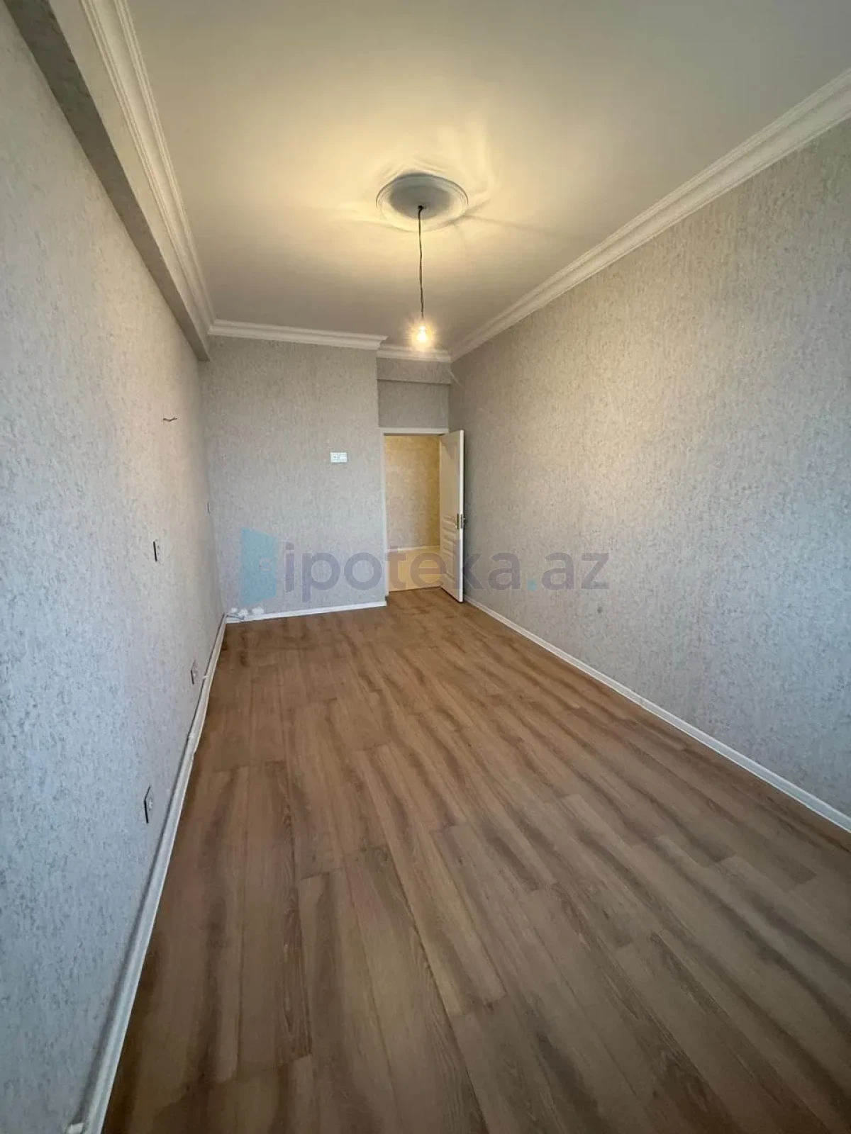 Satılır 2 otaqlı yeni tikili 64 m²