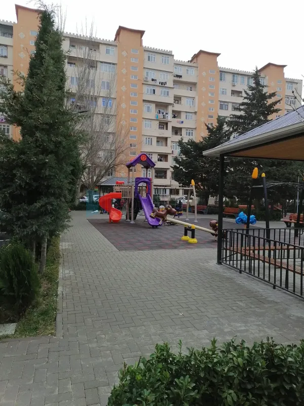 Satılır 2 otaqlı köhnə tikili 59.9 m²