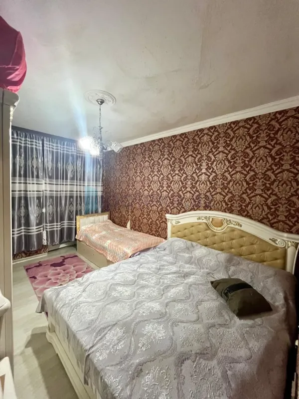Satılır 2 otaqlı köhnə tikili 59.9 m²