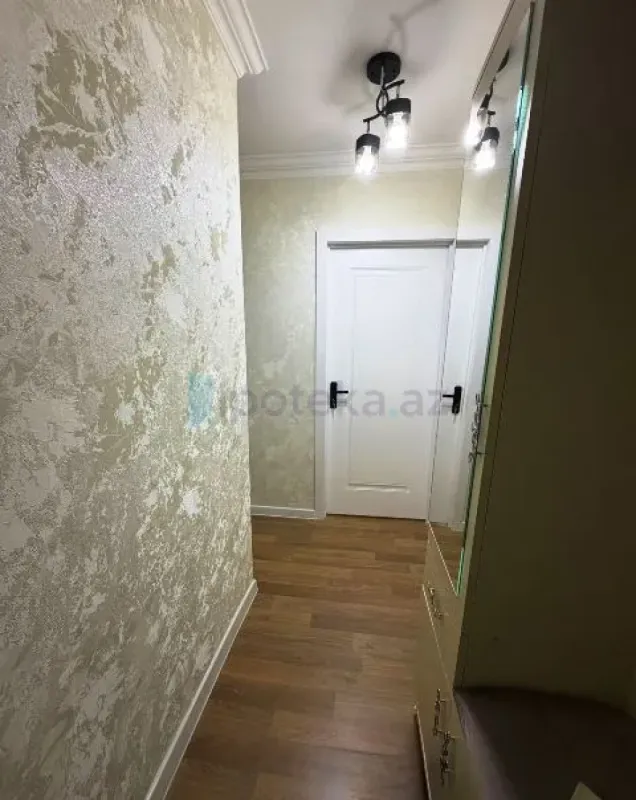 Satılır 2 otaqlı köhnə tikili 35 m²