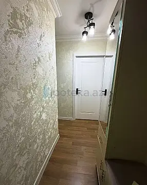 Satılır 2 otaqlı köhnə tikili 35 m²