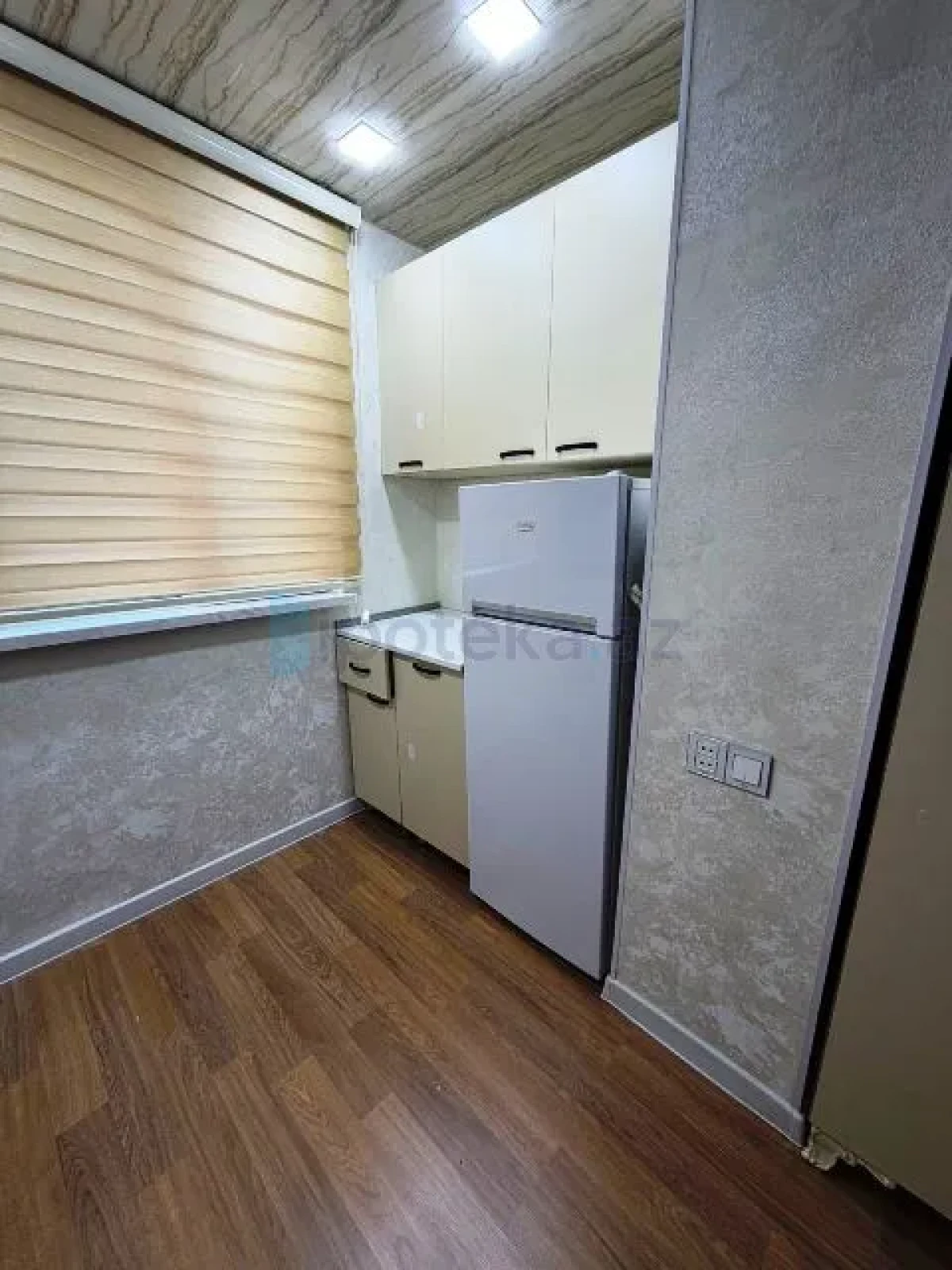 Satılır 2 otaqlı köhnə tikili 35 m²
