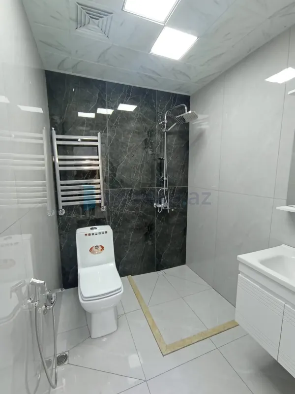 Satılır 2 otaqlı yeni tikili 65 m²