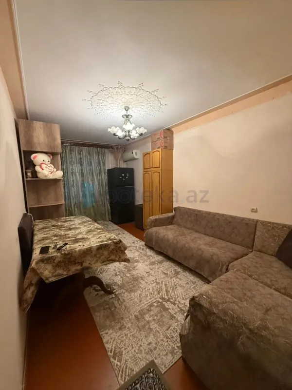 Satılır 2 otaqlı köhnə tikili 50 m²