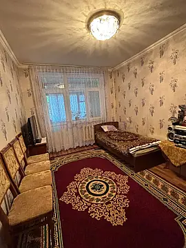 Satılır 4 otaqlı köhnə tikili 110 m²