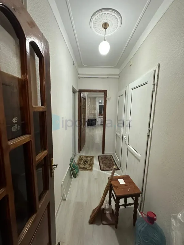 Satılır 2 otaqlı köhnə tikili 40 m²