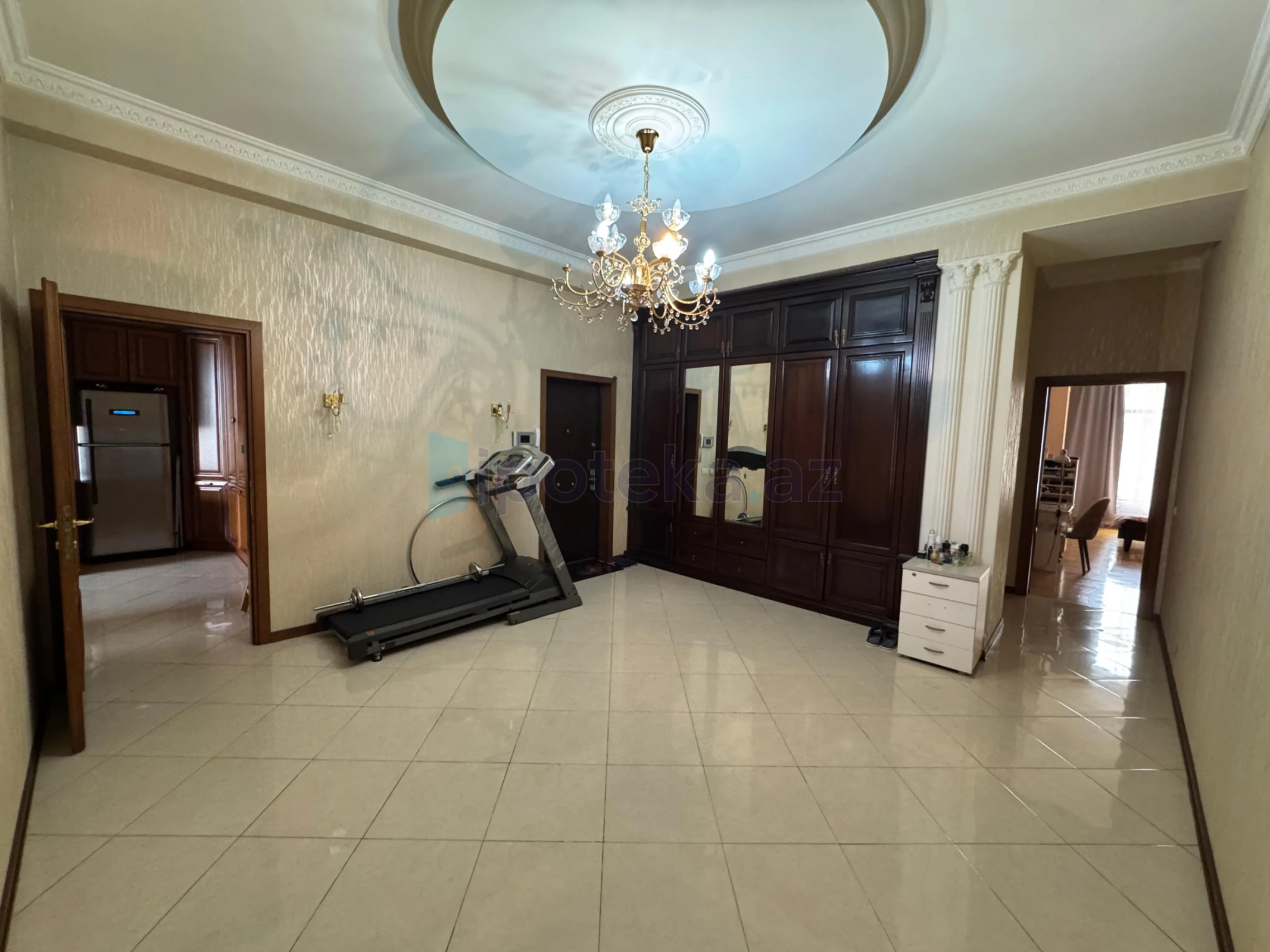 Satılır 3 otaqlı yeni tikili 175 m²