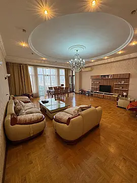 Satılır 3 otaqlı yeni tikili 175 m² — Bakı, Nəsimi 3 otaq 175.00 m²