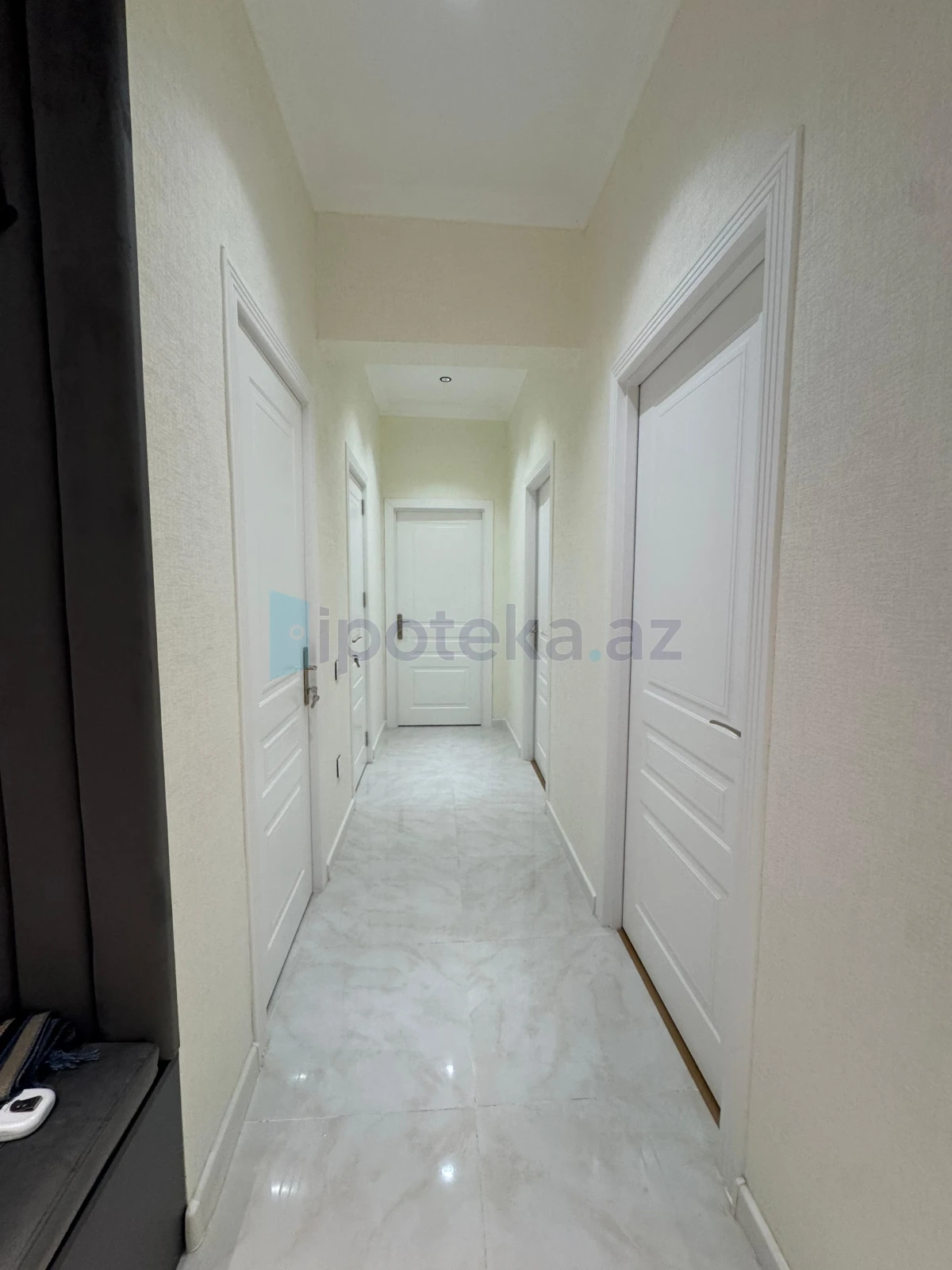 Satılır 3 otaqlı yeni tikili 95 m²